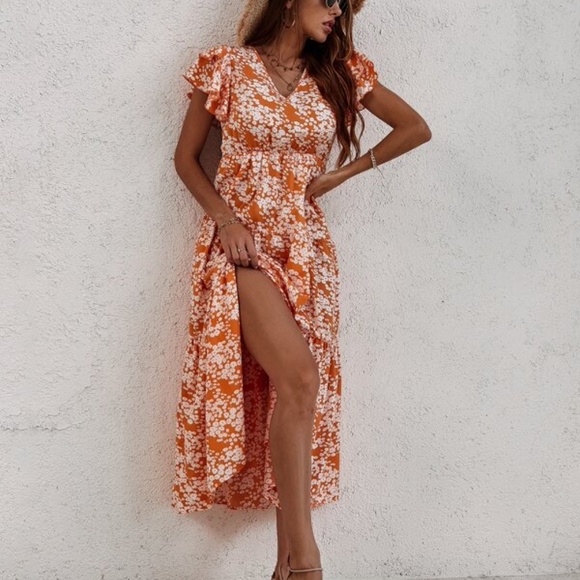 Boho Blue Floral V neck Butterfly Sleeve Dress - Picture 6 of 10